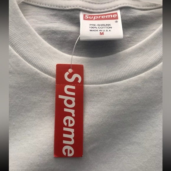 Supreme - Picture 9 of 10